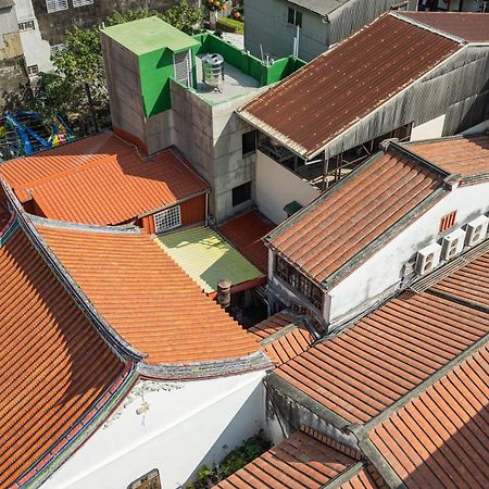Kindness Hotel - Tainan Chihkan Tower Kültér fotó