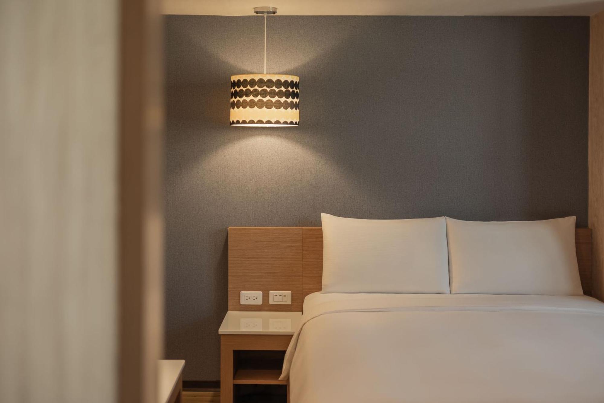 Kindness Hotel - Tainan Chihkan Tower Szoba fotó