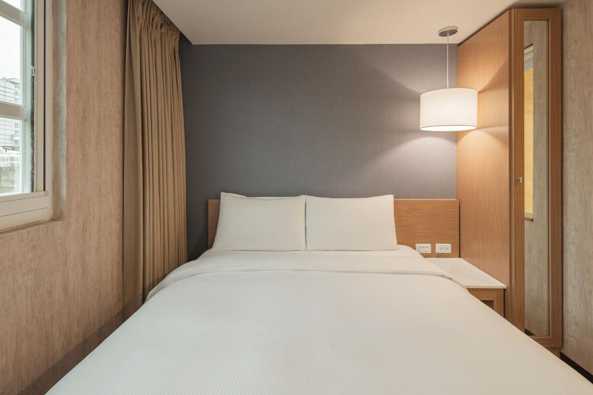 Kindness Hotel - Tainan Chihkan Tower Szoba fotó