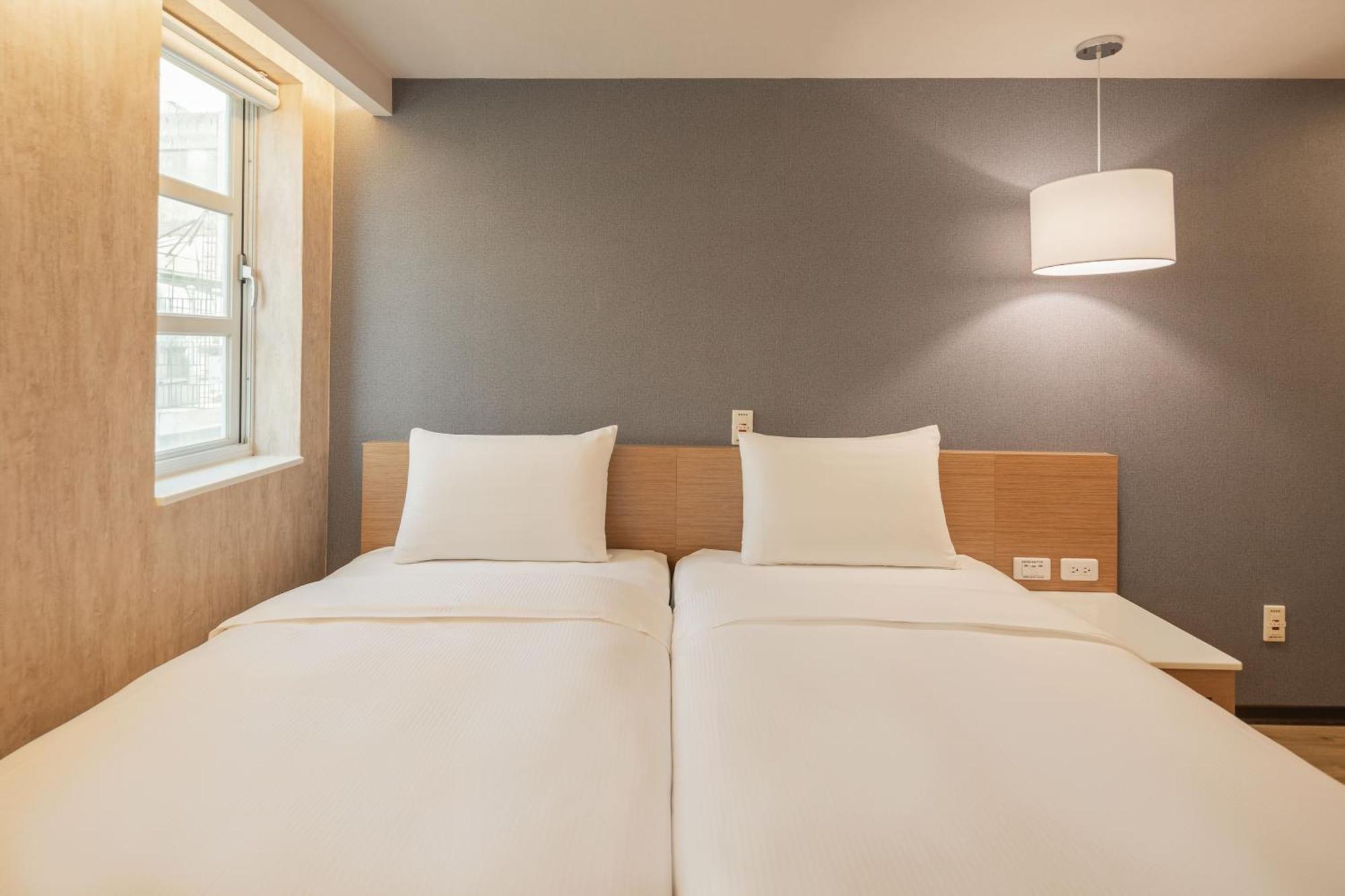 Kindness Hotel - Tainan Chihkan Tower Szoba fotó