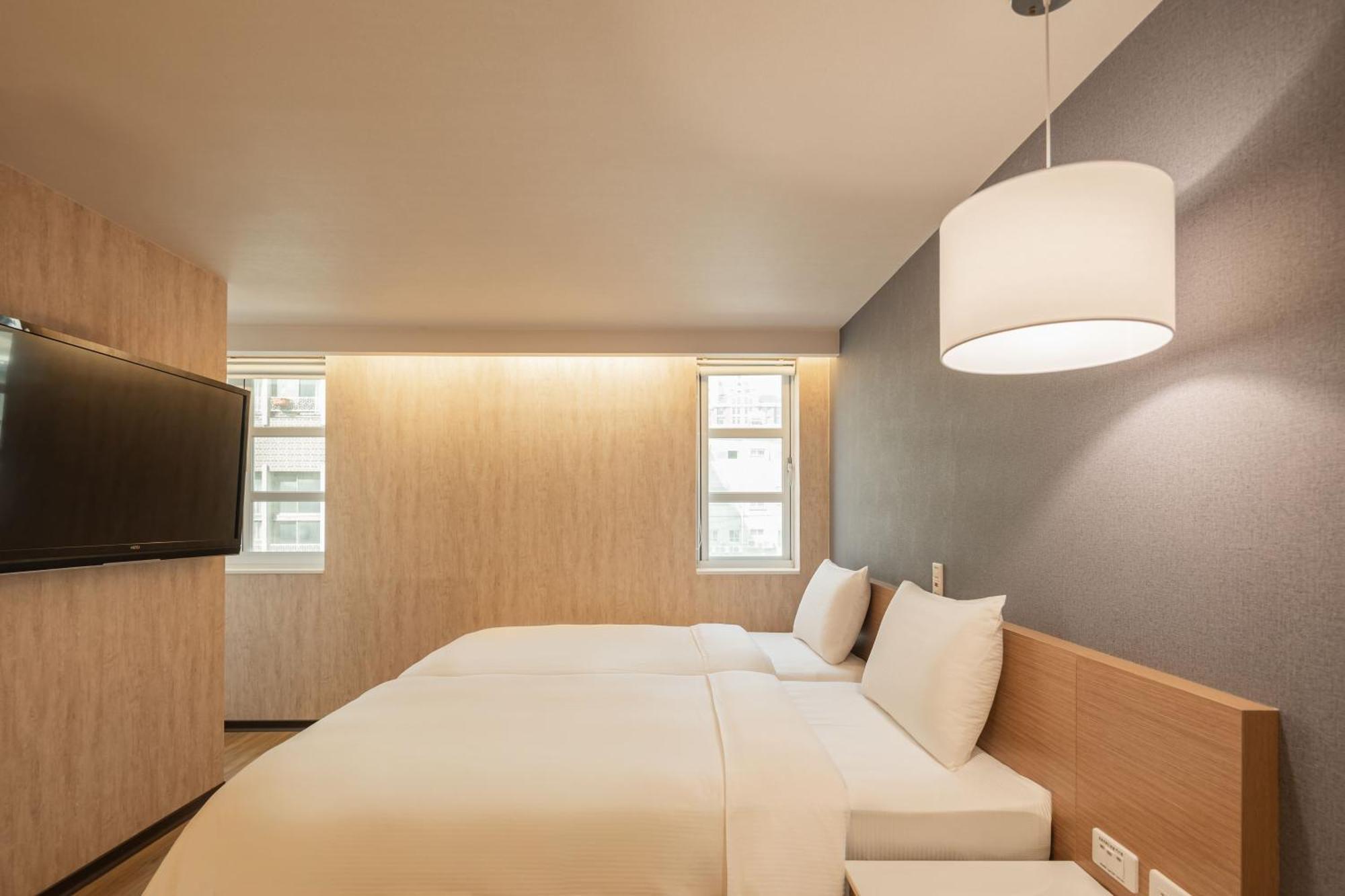Kindness Hotel - Tainan Chihkan Tower Szoba fotó
